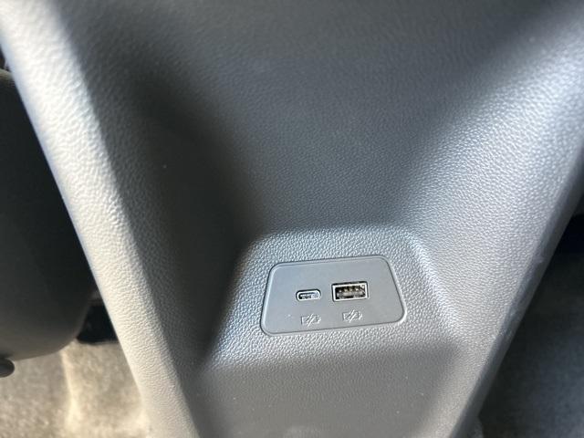 new 2025 Buick Envision car, priced at $42,958