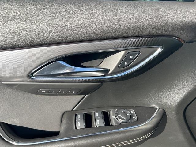 new 2025 Buick Envision car, priced at $42,958