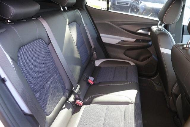 new 2025 Buick Envista car, priced at $26,685