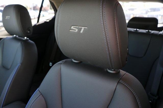 new 2026 Buick Encore GX car, priced at $32,331