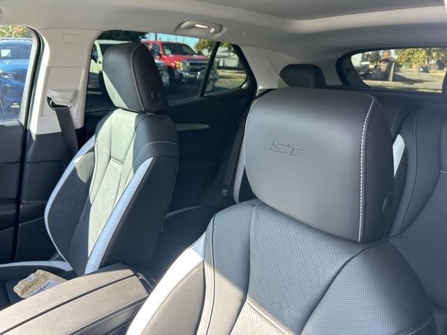 new 2025 Buick Envision car, priced at $42,401