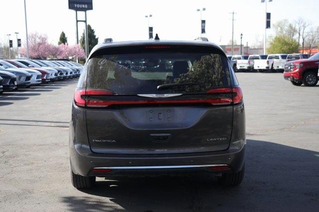 used 2023 Chrysler Pacifica car, priced at $27,690