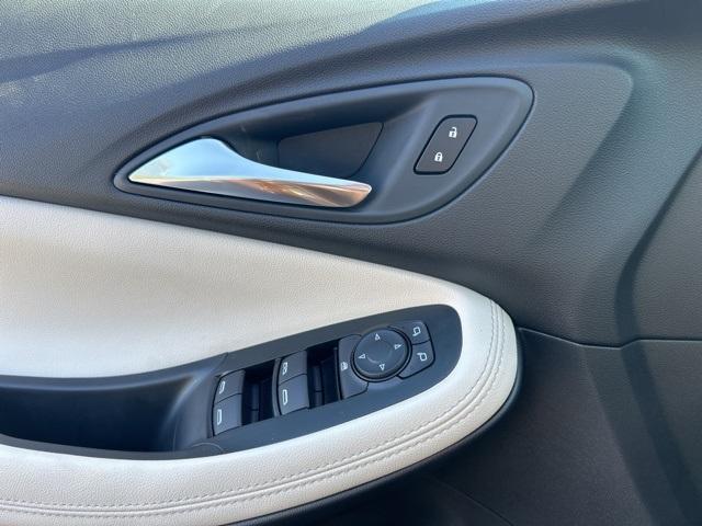 new 2025 Buick Encore GX car, priced at $30,248