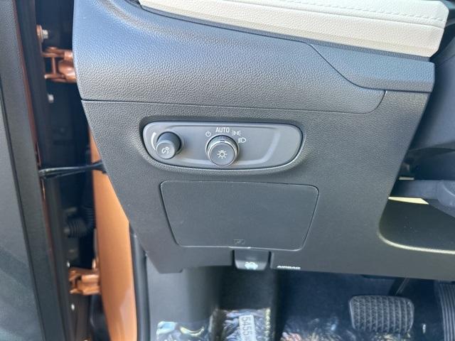 new 2025 Buick Encore GX car, priced at $30,248