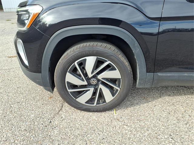 used 2024 Volkswagen Atlas car, priced at $29,995