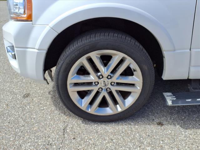 used 2015 Ford Expedition car, priced at $13,722