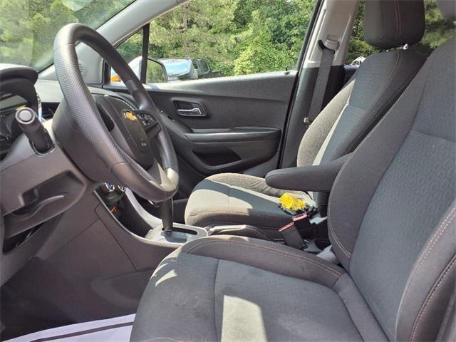 used 2022 Chevrolet Trax car, priced at $19,003