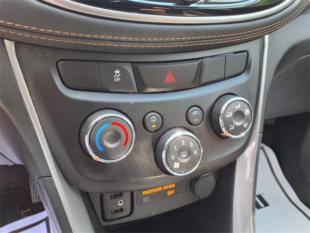 used 2022 Chevrolet Trax car, priced at $19,003
