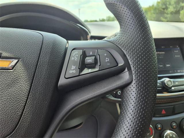 used 2022 Chevrolet Trax car, priced at $19,003