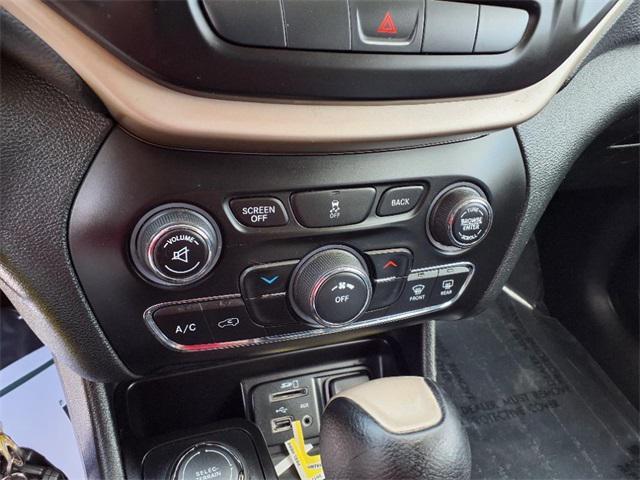 used 2015 Jeep Cherokee car, priced at $9,498