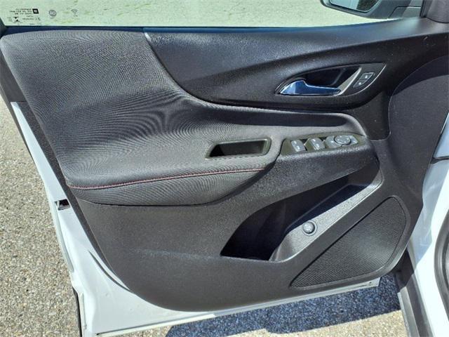 used 2022 Chevrolet Equinox car, priced at $23,884