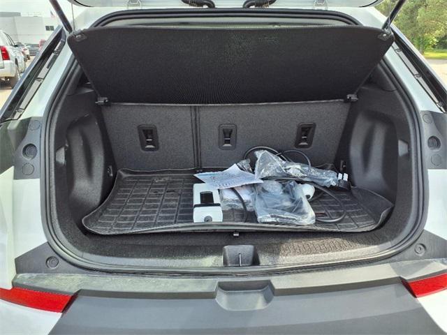 used 2022 Chevrolet Bolt EUV car, priced at $23,100
