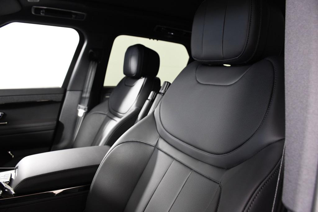 new 2025 Land Rover Range Rover Sport car, priced at $105,891