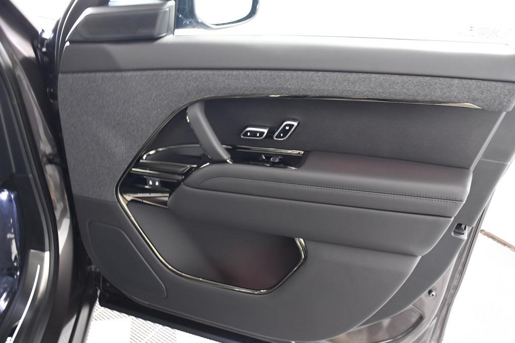 new 2025 Land Rover Range Rover Sport car, priced at $111,775