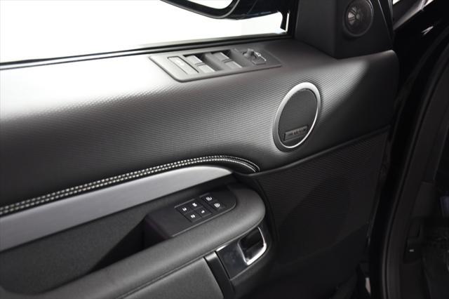 new 2025 Land Rover Discovery car, priced at $72,838