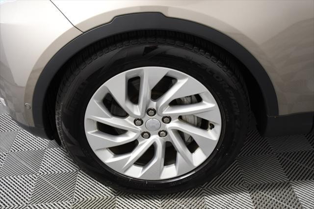 used 2024 Land Rover Discovery car, priced at $46,899