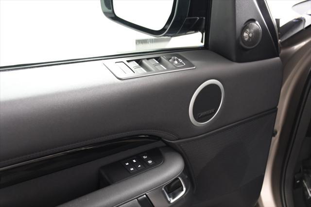 used 2024 Land Rover Discovery car, priced at $46,899