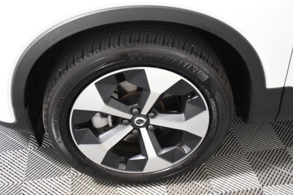 used 2025 Volvo XC40 car, priced at $34,486