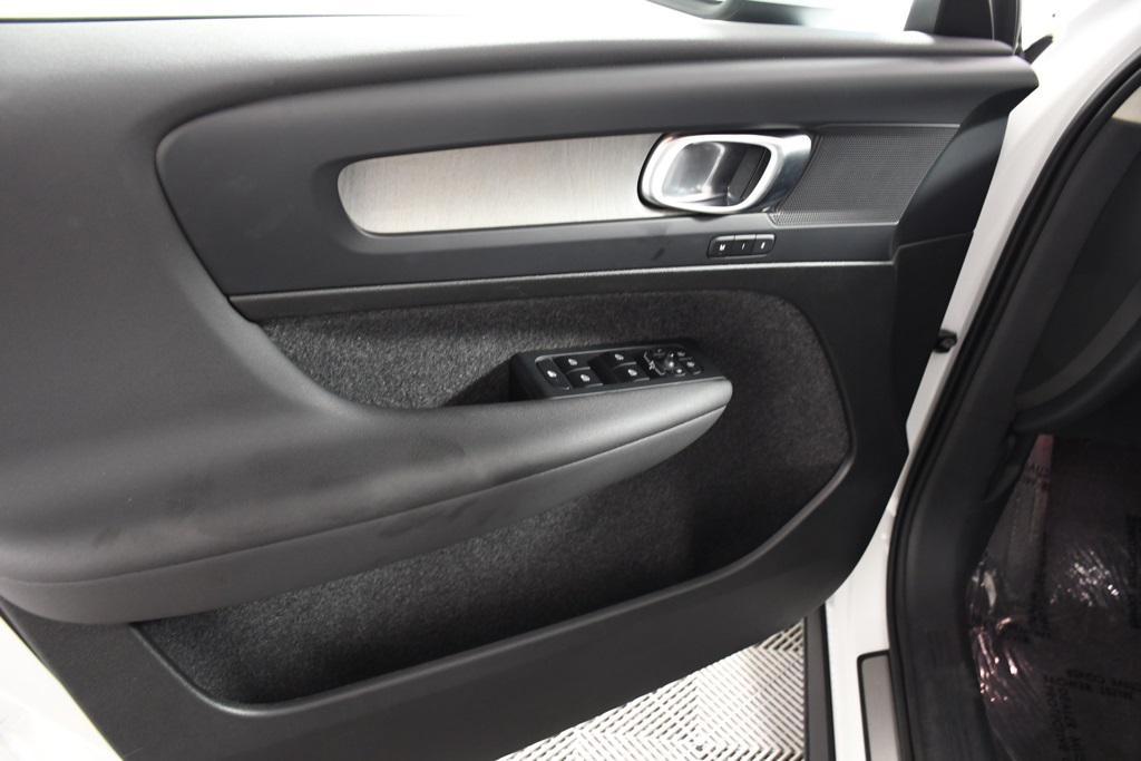 used 2025 Volvo XC40 car, priced at $34,486