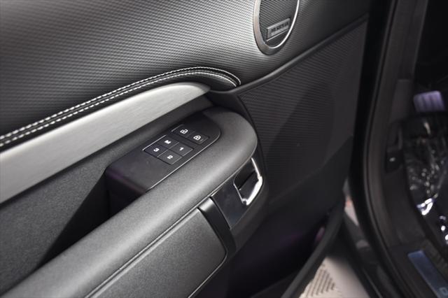 new 2025 Land Rover Discovery car, priced at $84,503