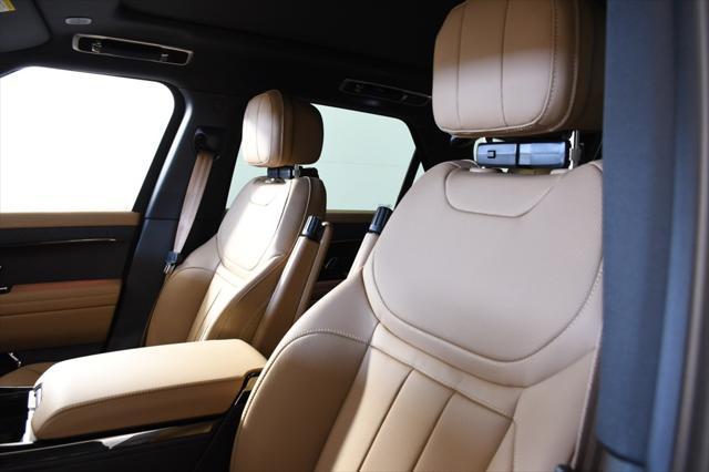 new 2025 Land Rover Range Rover Sport car, priced at $95,715
