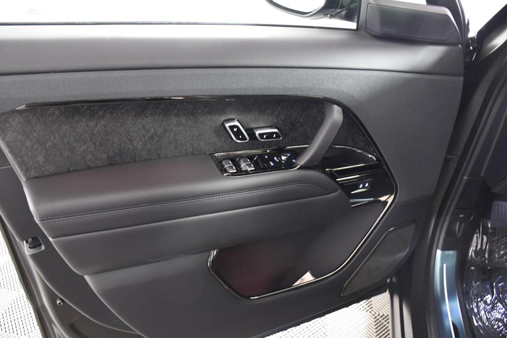 new 2025 Land Rover Range Rover Sport car, priced at $235,530