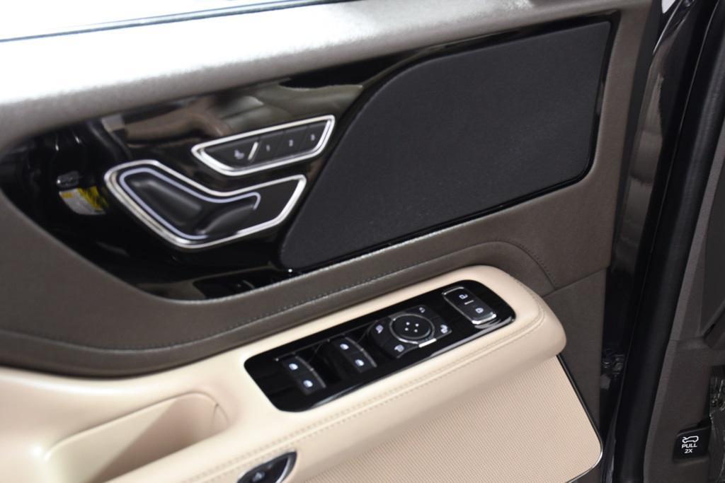 used 2023 Lincoln Aviator car, priced at $40,995