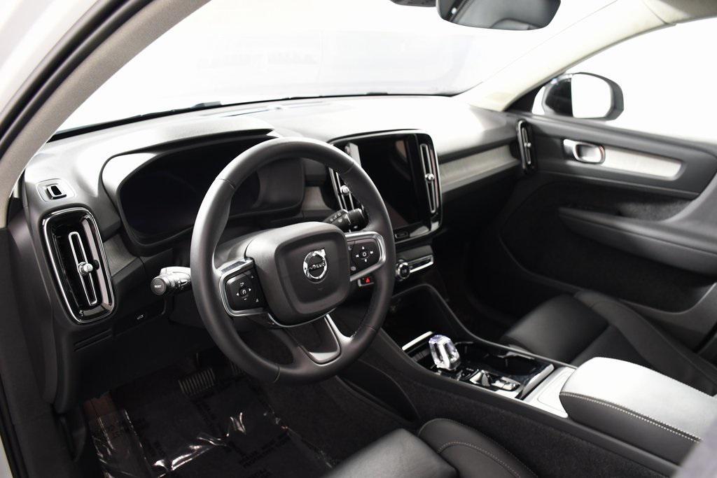 used 2025 Volvo XC40 car, priced at $33,899