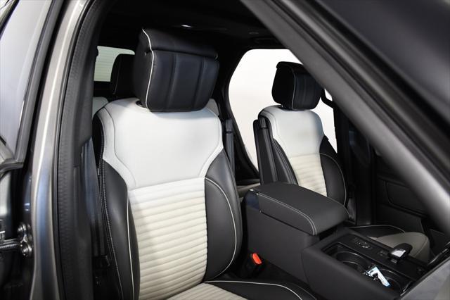 used 2021 Land Rover Discovery car, priced at $38,998