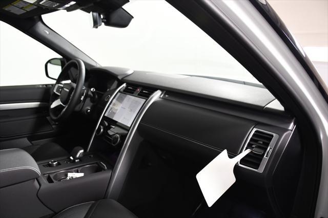 new 2025 Land Rover Discovery car, priced at $70,461