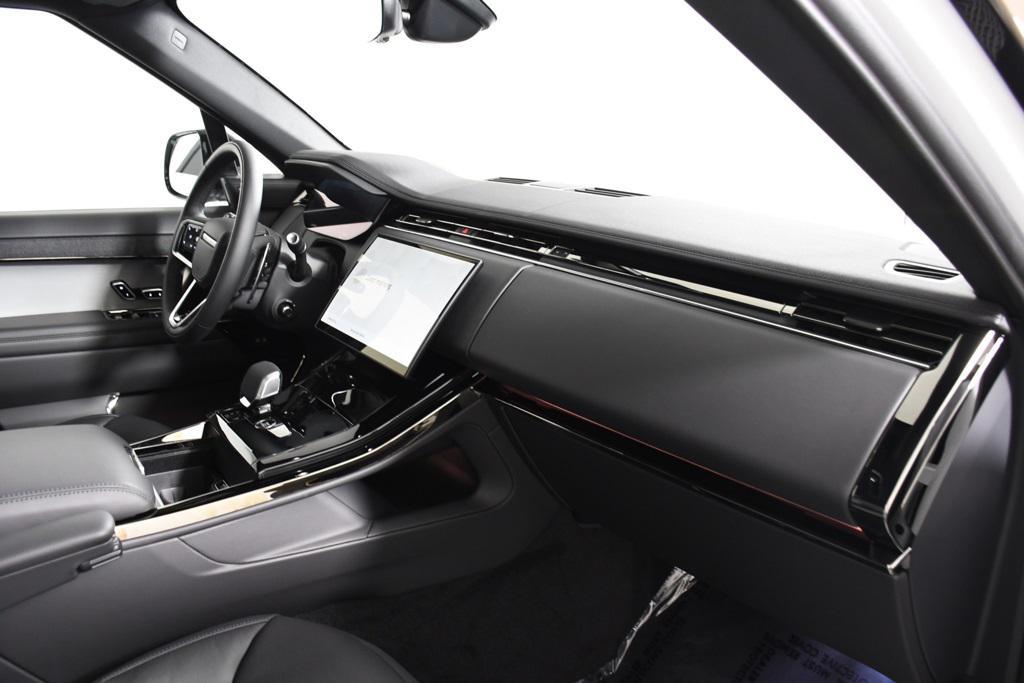 new 2025 Land Rover Range Rover Sport car, priced at $83,935