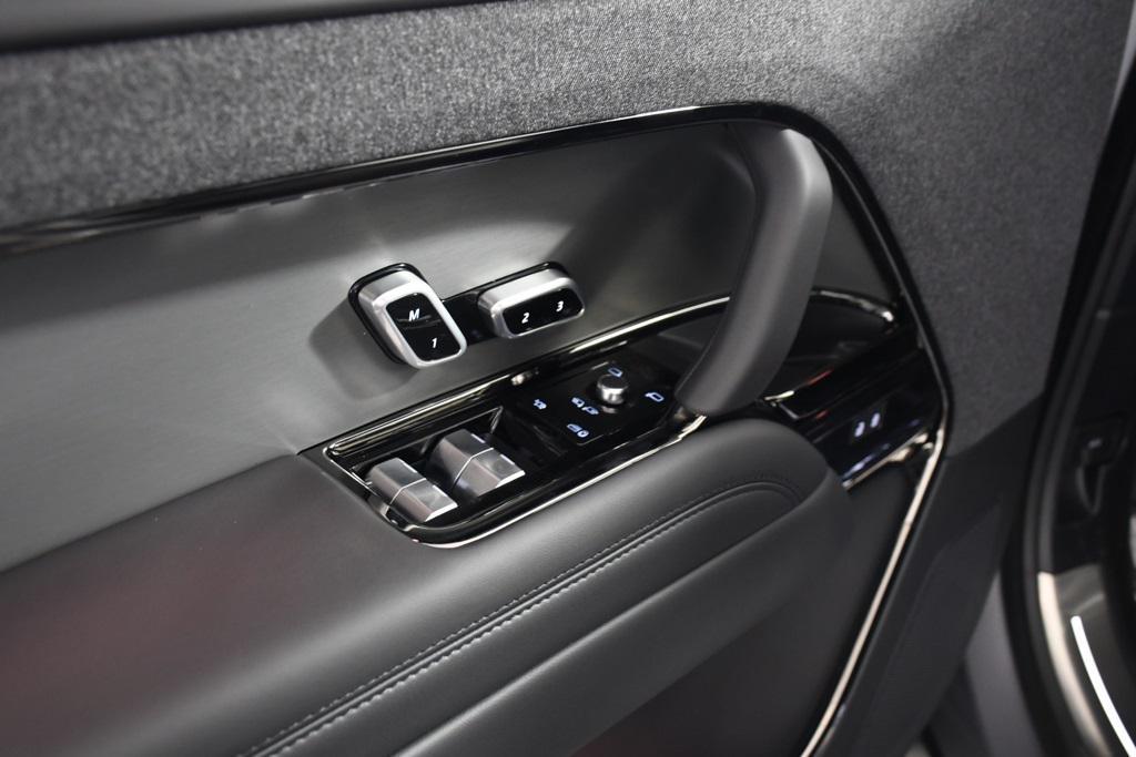 new 2025 Land Rover Range Rover Sport car, priced at $92,981