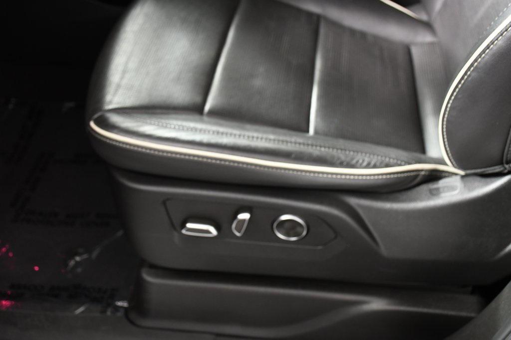 used 2024 Cadillac Escalade car, priced at $77,997