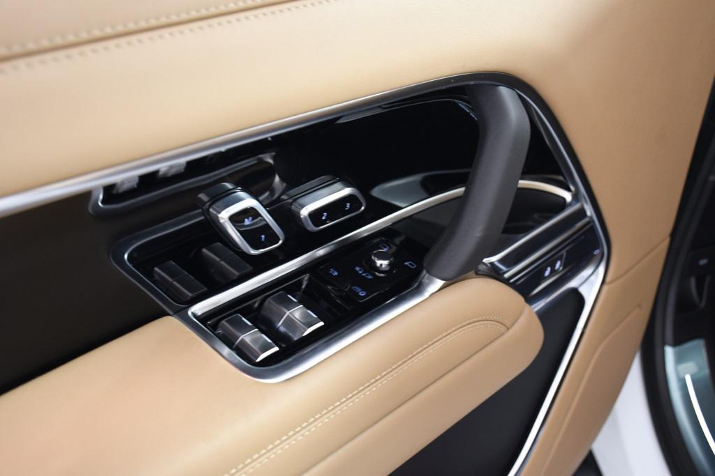 new 2025 Land Rover Range Rover car, priced at $154,035