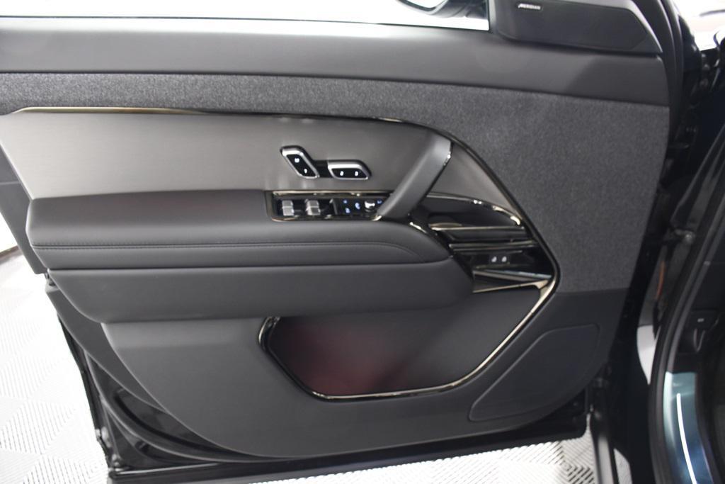 new 2025 Land Rover Range Rover Sport car, priced at $91,180