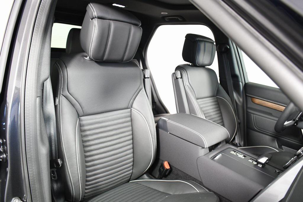 used 2024 Land Rover Discovery car, priced at $59,485