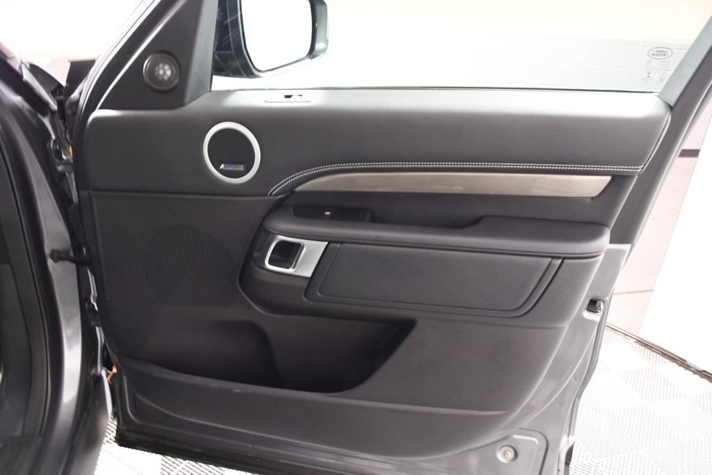 used 2018 Land Rover Discovery car, priced at $17,995