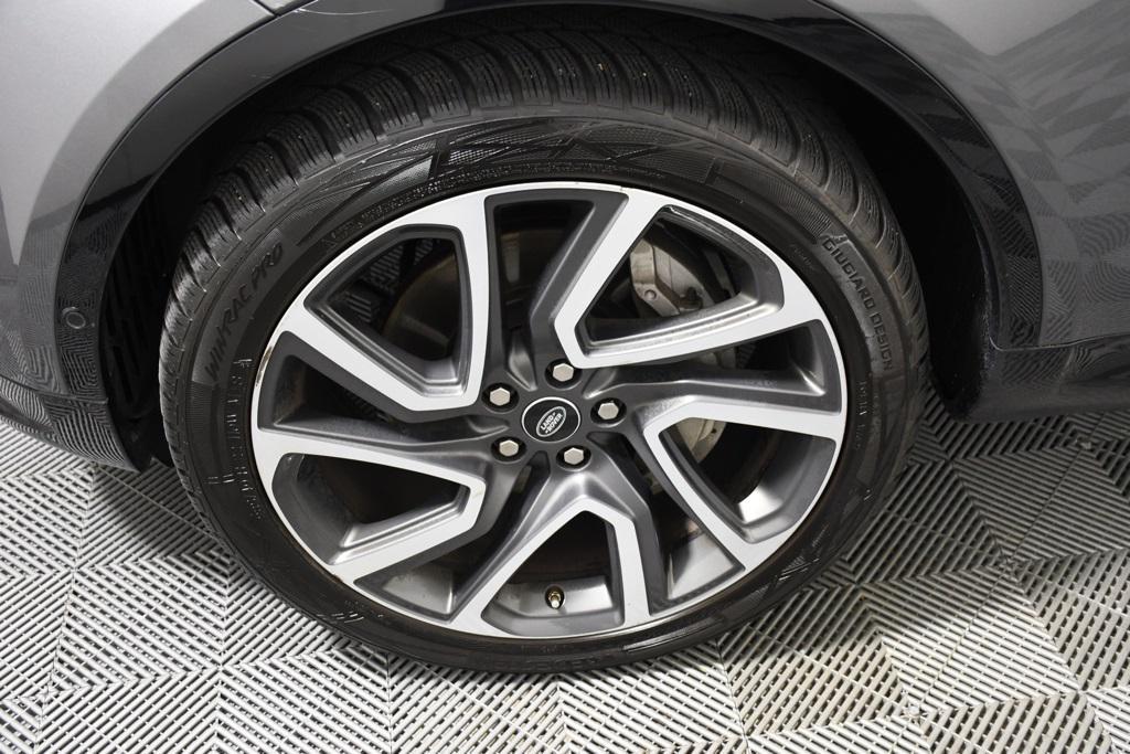 used 2018 Land Rover Discovery car, priced at $17,995