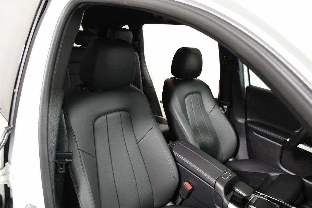 used 2020 Mercedes-Benz GLB 250 car, priced at $25,485