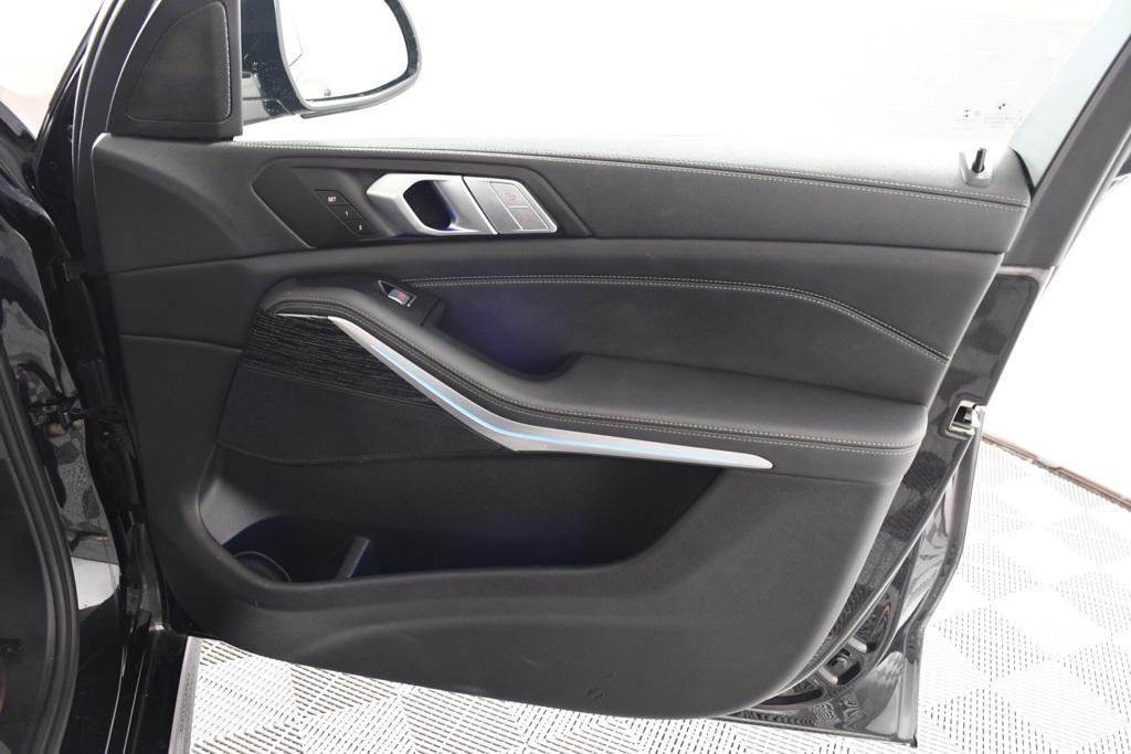 used 2022 BMW X7 car, priced at $51,994