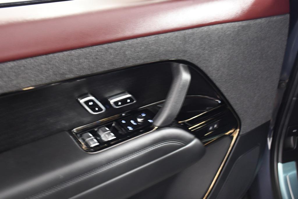 used 2025 Land Rover Range Rover Sport car, priced at $92,448
