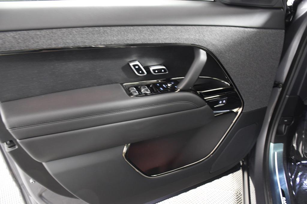new 2025 Land Rover Range Rover Sport car, priced at $125,212