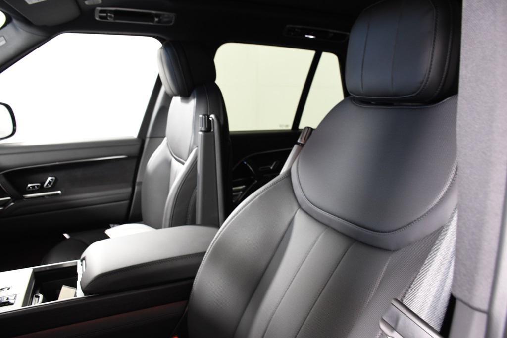new 2025 Land Rover Range Rover car, priced at $141,535