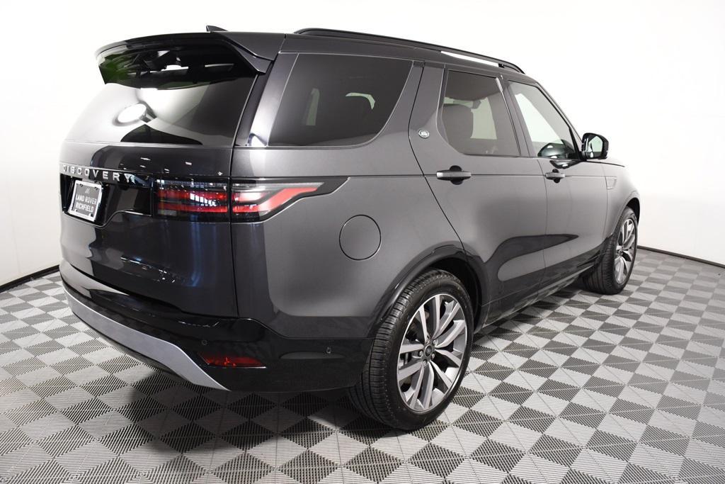 new 2026 Land Rover Discovery car, priced at $78,131