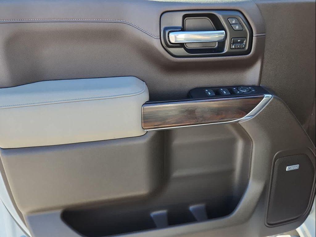 used 2022 GMC Sierra 1500 car, priced at $39,988