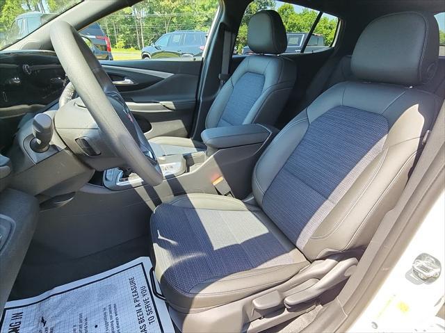 new 2025 Buick Envista car, priced at $24,635