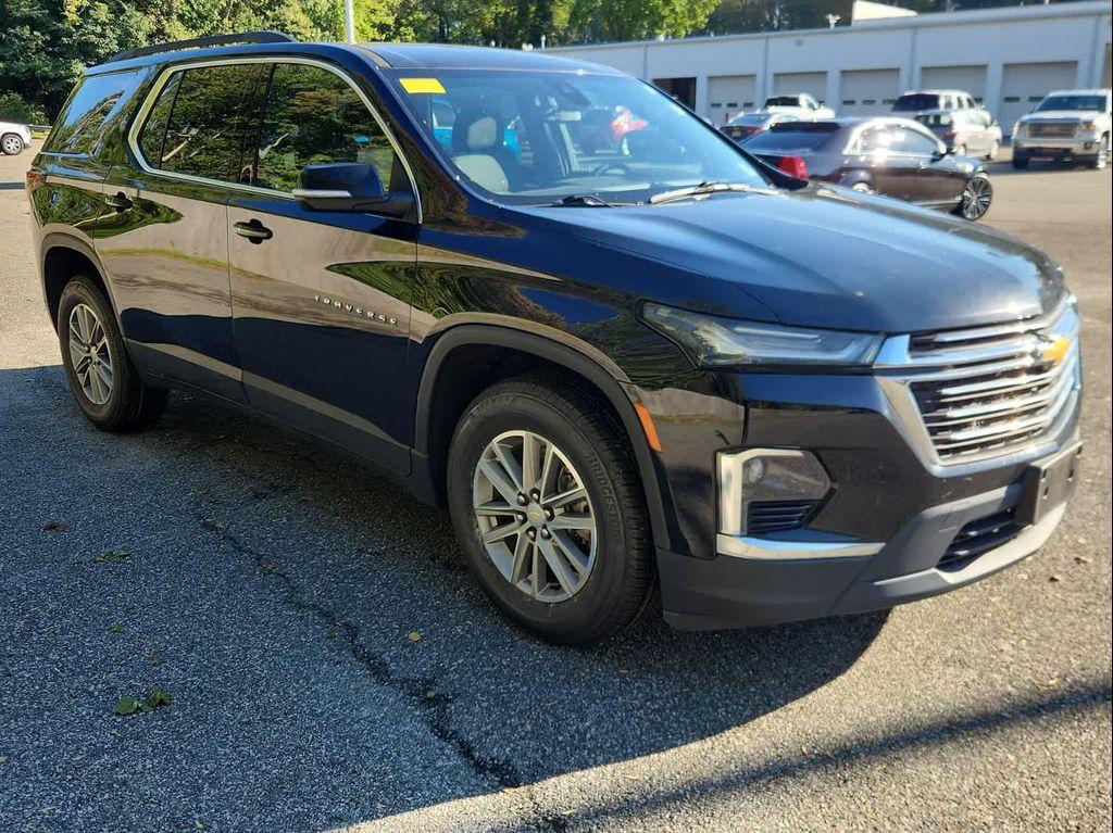 used 2022 Chevrolet Traverse car, priced at $29,998