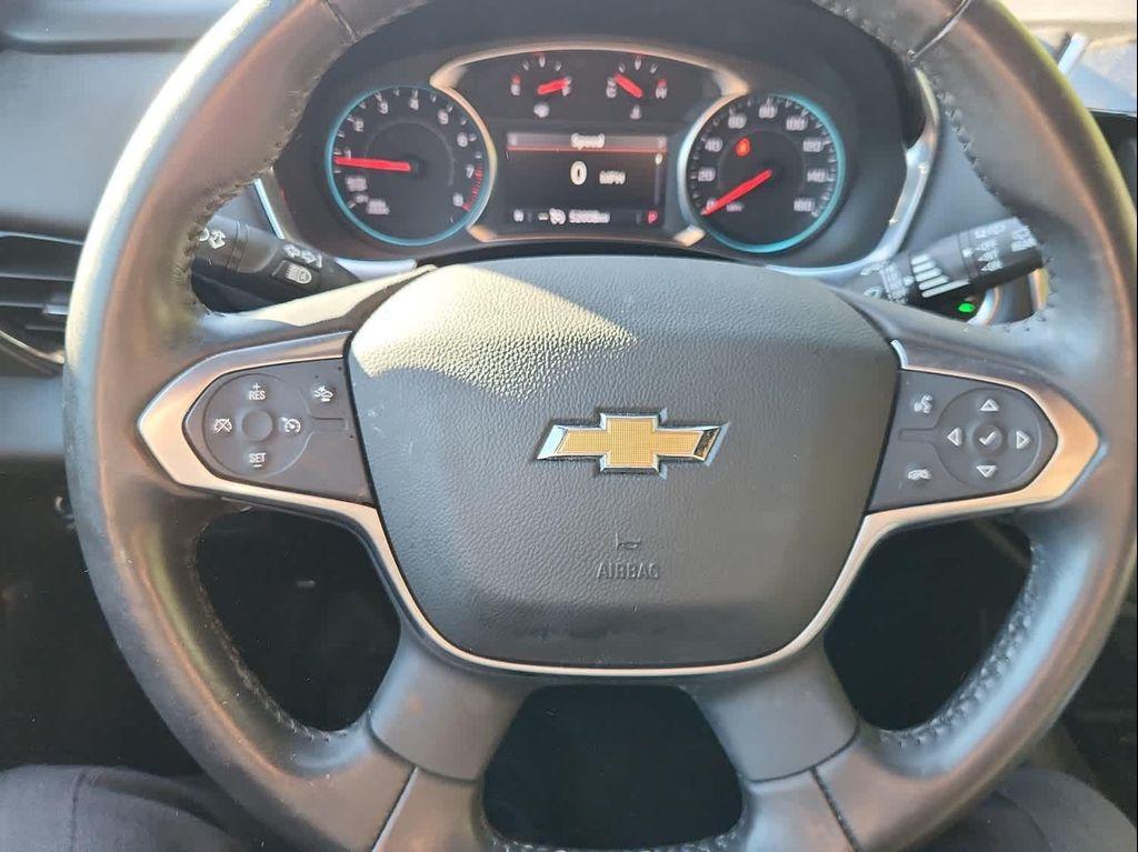 used 2022 Chevrolet Traverse car, priced at $29,998