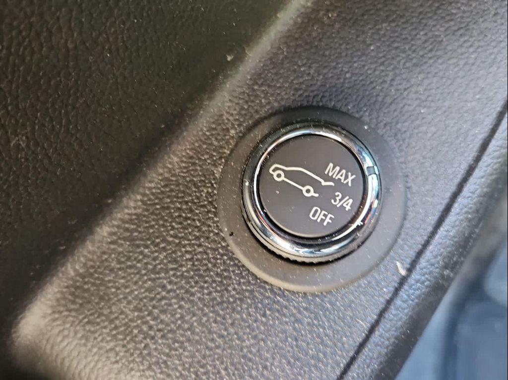 used 2022 Chevrolet Traverse car, priced at $29,998