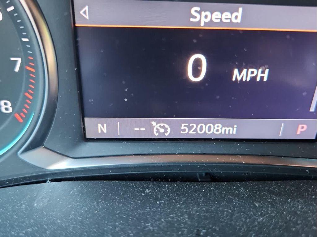 used 2022 Chevrolet Traverse car, priced at $29,998